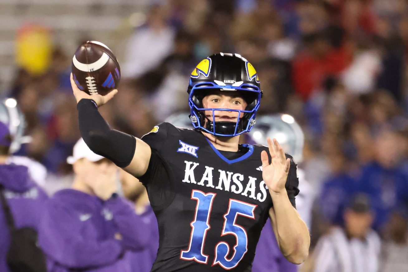 COLLEGE FOOTBALL: NOV 18 Kansas State at Kansas