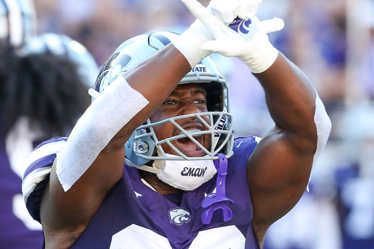 Aug 31, 2024; Manhattan, Kansas, USA; Kansas State Wildcats linebacker Desmond Purnell (32) celebrates a defensive stop during the first quarter against the Tennessee-Martin Skyhawks at Bill Snyder Family Football Stadium.