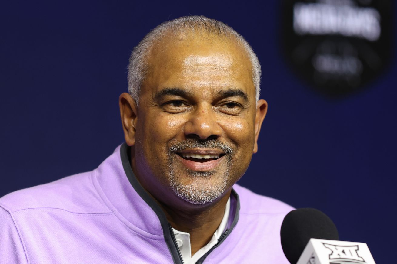 Kansas State Wildcats men’s basketball head coach Jerome Tang speaks during Big 12 Basketball Media Days on October 23, 2024 at T-Mobile Center in Kansas City, MO.