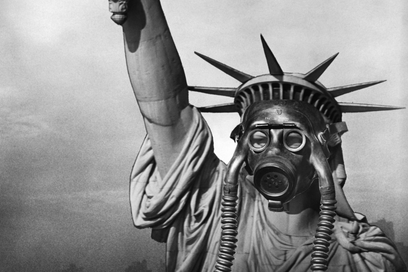 1970s STATUE OF LIBERTY...