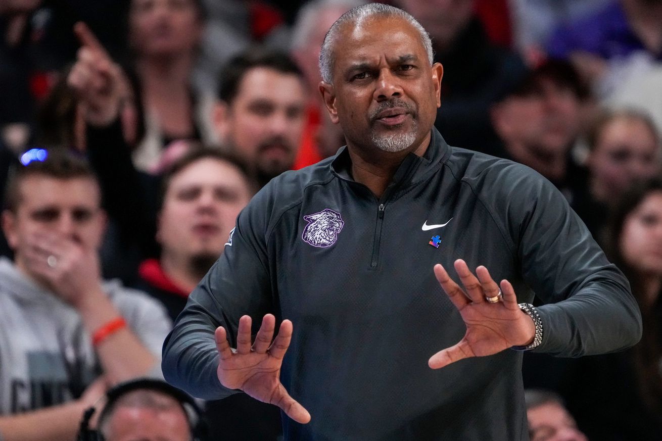 Kansas State Wildcats head coach Jerome Tang sets up a play in the final seconds of the second half of the NCAA Big 12 basketball game between the Cincinnati Bearcats and the Kansas State Wildcats at Fifth Third Arena in Cincinnati on Saturday, March 2, 2024.