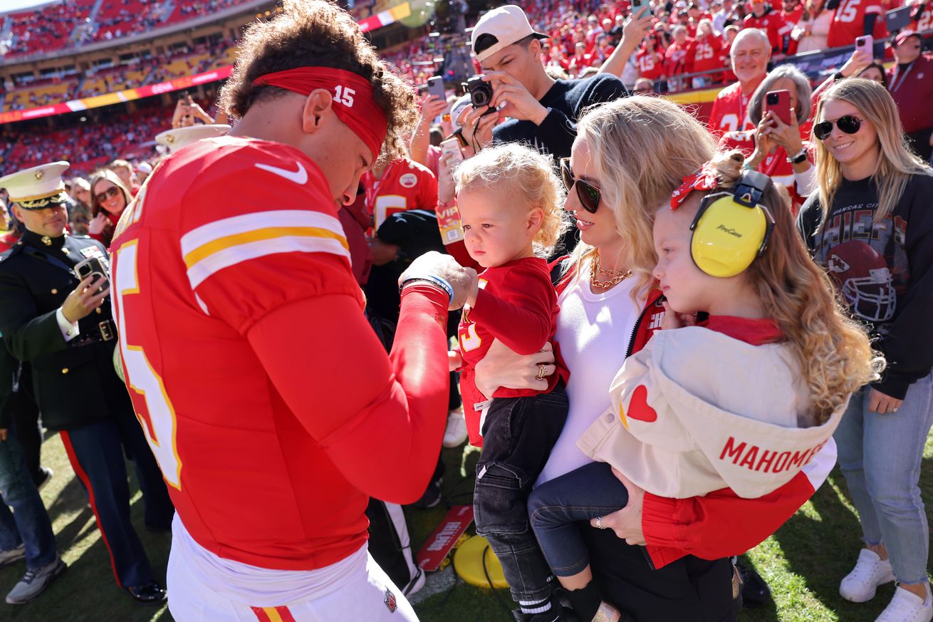 Denver Broncos v Kansas City Chiefs