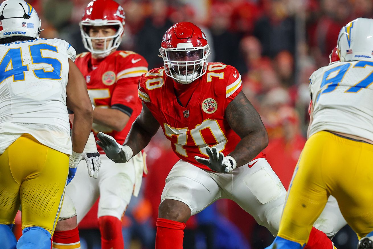 Los Angeles Chargers v Kansas City Chiefs